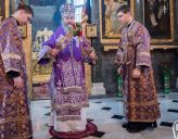 Предстоятель УПЦ: Человек получает силу от Бога при крестном знамении