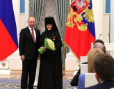 НАСТОЯТЕЛЬНИЦА ПОКРОВСКОГО МОНАСТЫРЯ ИГУМЕНИЯ ФЕОФАНИЯ НАГРАЖДЕНА ОРДЕНОМ
