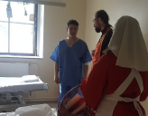ПОСТРАДАВШИМ В ШЕРЕМЕТЬЕВО ОКАЗЫВАЮТ ПОМОЩЬ СВЯЩЕННОСЛУЖИТЕЛИ