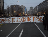 КРЕСТНЫЙ ХОД В ПОДДЕРЖКУ ВЕРУЮЩИХ ЧЕРНОГОРИИ ПРОШЕЛ В БЕЛГРАДЕ