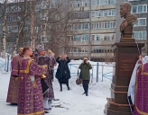 В КОВДОРЕ ОСВЯЩЕН ПАМЯТНИК ЦАРЮ-МУЧЕНИКУ НИКОЛАЮ II