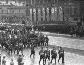 Воссозданы исторические знамена и штандарты к 70‑летию Победы