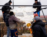 Установка крестов на Малом соборе Донского монастыря