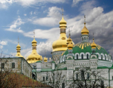 Начался сбор подписей под петицией в защиту Киево-Печерской лавры